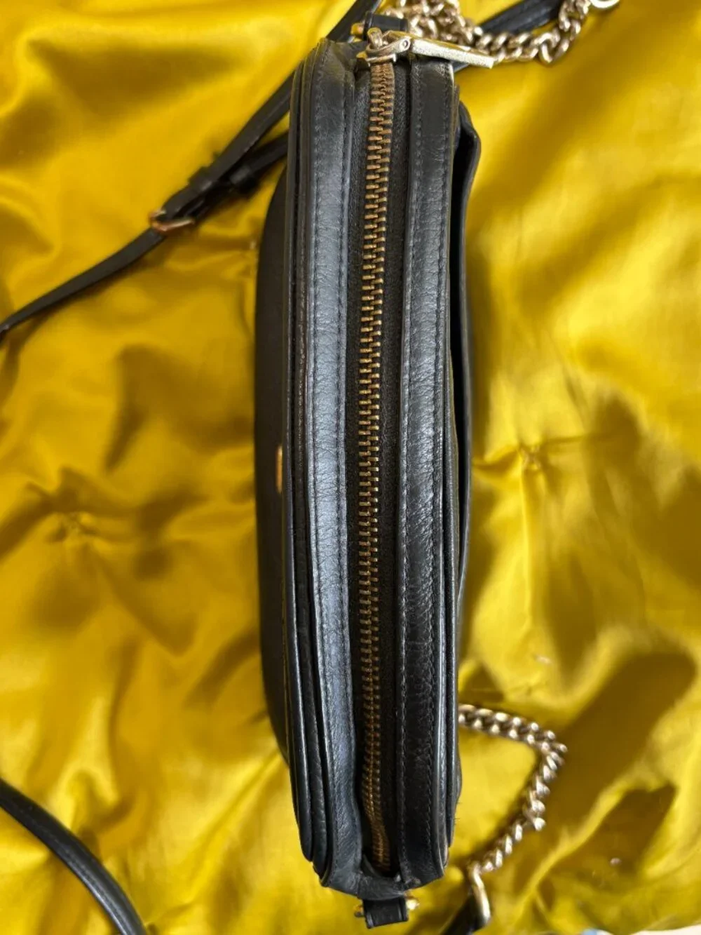 Coach isla chain